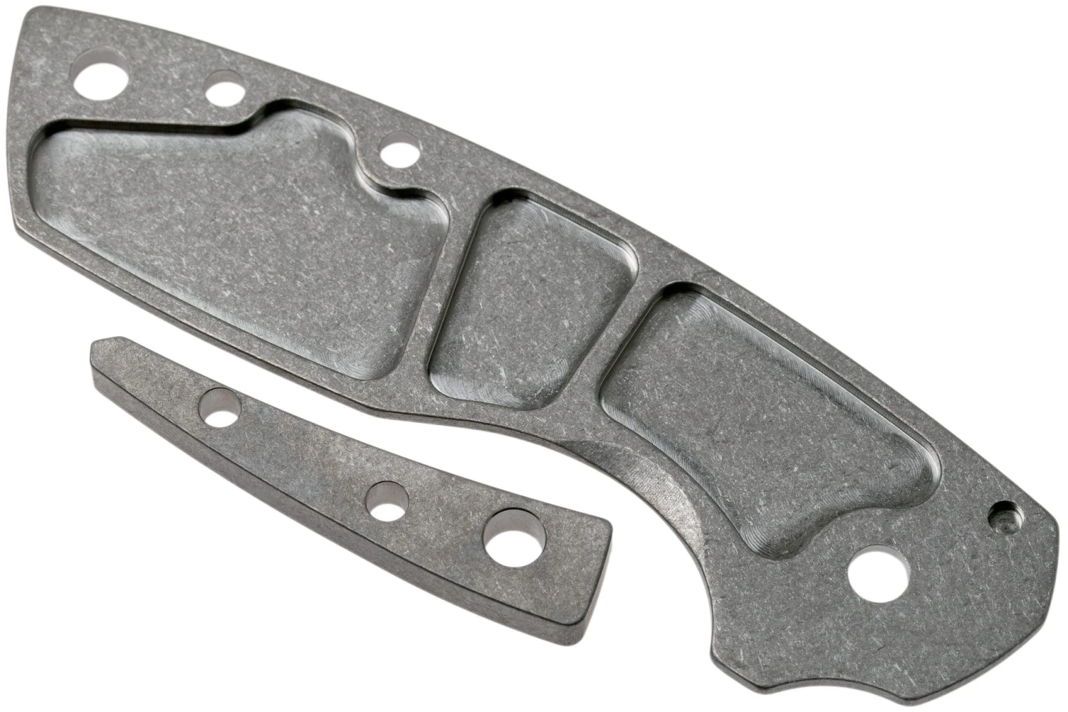 Flytanium CRKT Pilar Large Scale & Backspacer, Titane 2 Flytanium CRKT Pilar Large Scale & Backspacer, Titane – Image 2