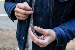 The James Brand Halifax, Black, Porte-clés 9 The James Brand Halifax, Black, Porte-clés -Couteaux Soldes Boutique JAKHALIFAXBK 05 the james brand